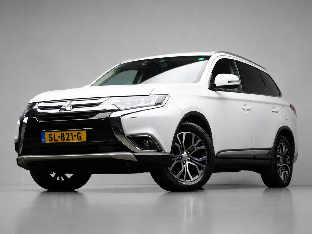 Mitsubishi Outlander 2.0 Instyle Sport (APPLE CARPLAY,NAVI,C, Auto's, Mitsubishi, 1998 cc, Euro 6, 4 cilinders, 150 pk