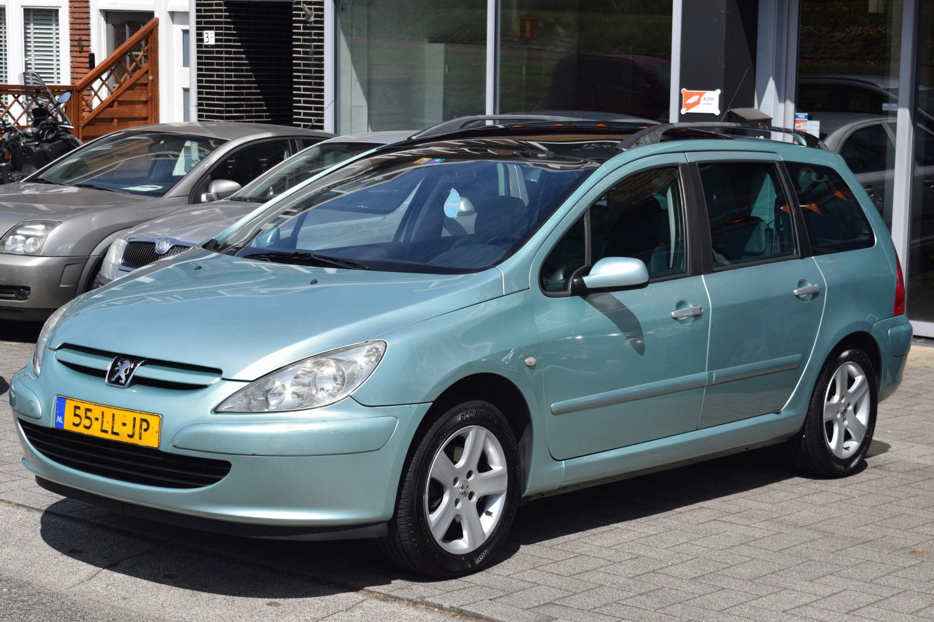 Peugeot 307 SW 2.0 16V automaat 7P inruil auto (bj 2003), Auto's, Gebruikt, 4 cilinders, 7 stoelen, Onderhoudsboekje