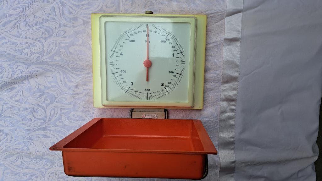 Retro keuken weegschaal. Oranje euro 10,00, Ophalen, Keukenweegschaal, Gebruikt, Minder dan 10 kg