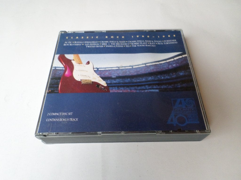 Classic Rock 1966 - 1988 - Verzamel 2CD dikke Box, Cd's en Dvd's, Cd's | Rock, Ophalen of Verzenden, Zo goed als nieuw, Overige genres