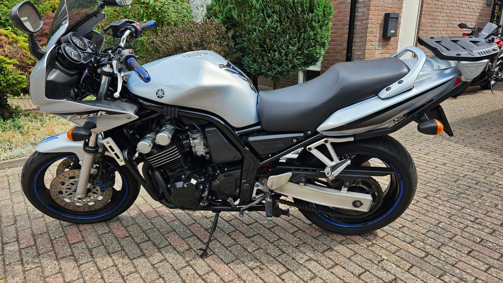Yamaha Fazer 600 - Sportieve Toermotor