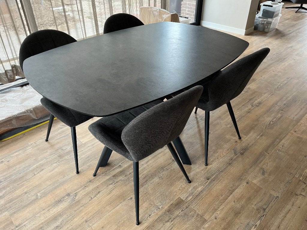 Complete Eethoek: Ovalen Tafel Xooon + 4 Label51 Stoelen, Ophalen, Gebruikt, 4 tot 6 stoelen