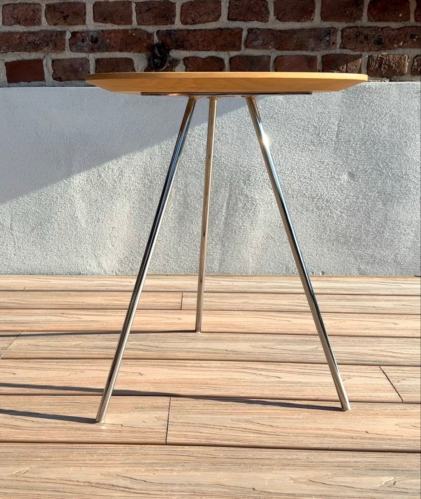 Leolux Liliom bijzettafel massief eiken chroom ZGAN TOP!, Huis en Inrichting, Tafels | Bijzettafels, Minder dan 55 cm, Zo goed als nieuw