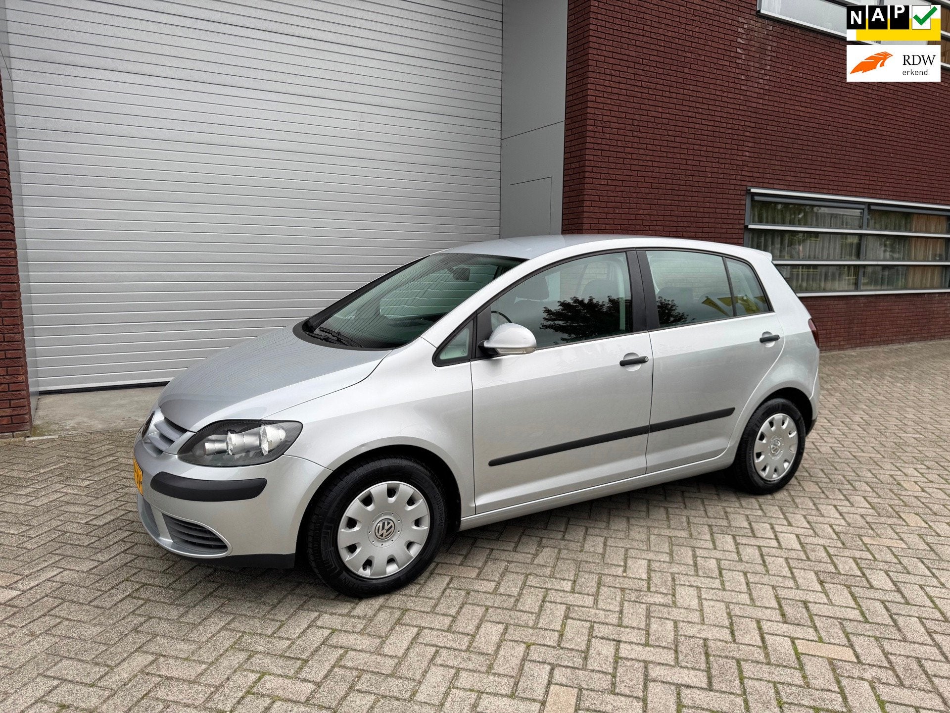 Volkswagen Golf Plus 1.6 FSI Comfortline Airco Isofix Trekha, Auto's, Gebruikt, 4 cilinders, 116 pk, Euro 4