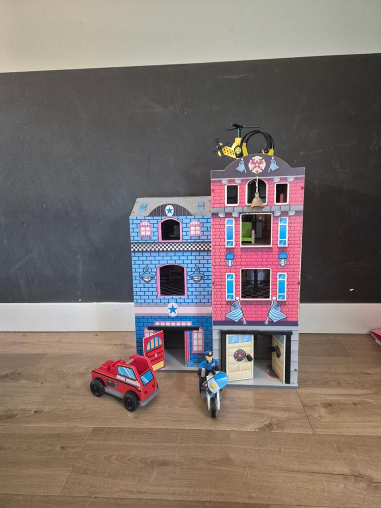 Kidcraft brandweer/politiehuis, Ophalen, Gebruikt, Jongen of Meisje