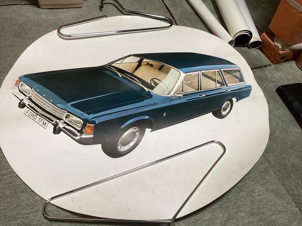 Ford 17M Stationwagon Showroomposter, Ophalen, Gelezen, Ford