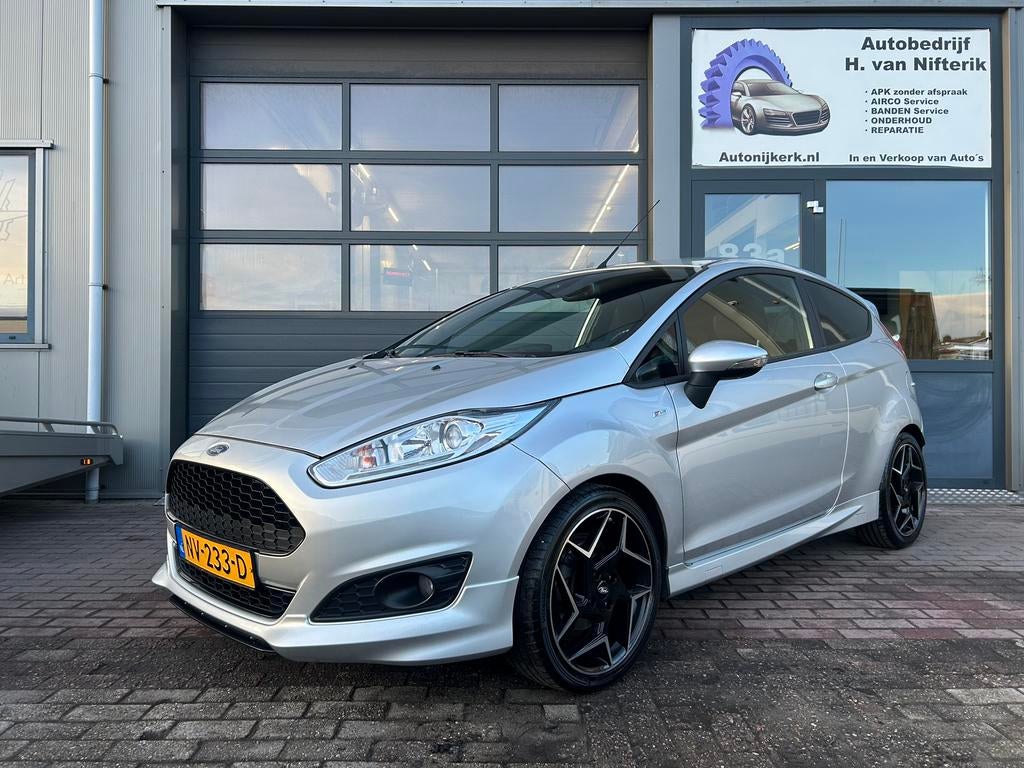 Ford Fiësta 1.0 ST Line 2017 Grijs Nieuwe Distributieriem., Auto's, Ford, Voorwielaandrijving, 40 €/maand, Euro 6, 23 km/l