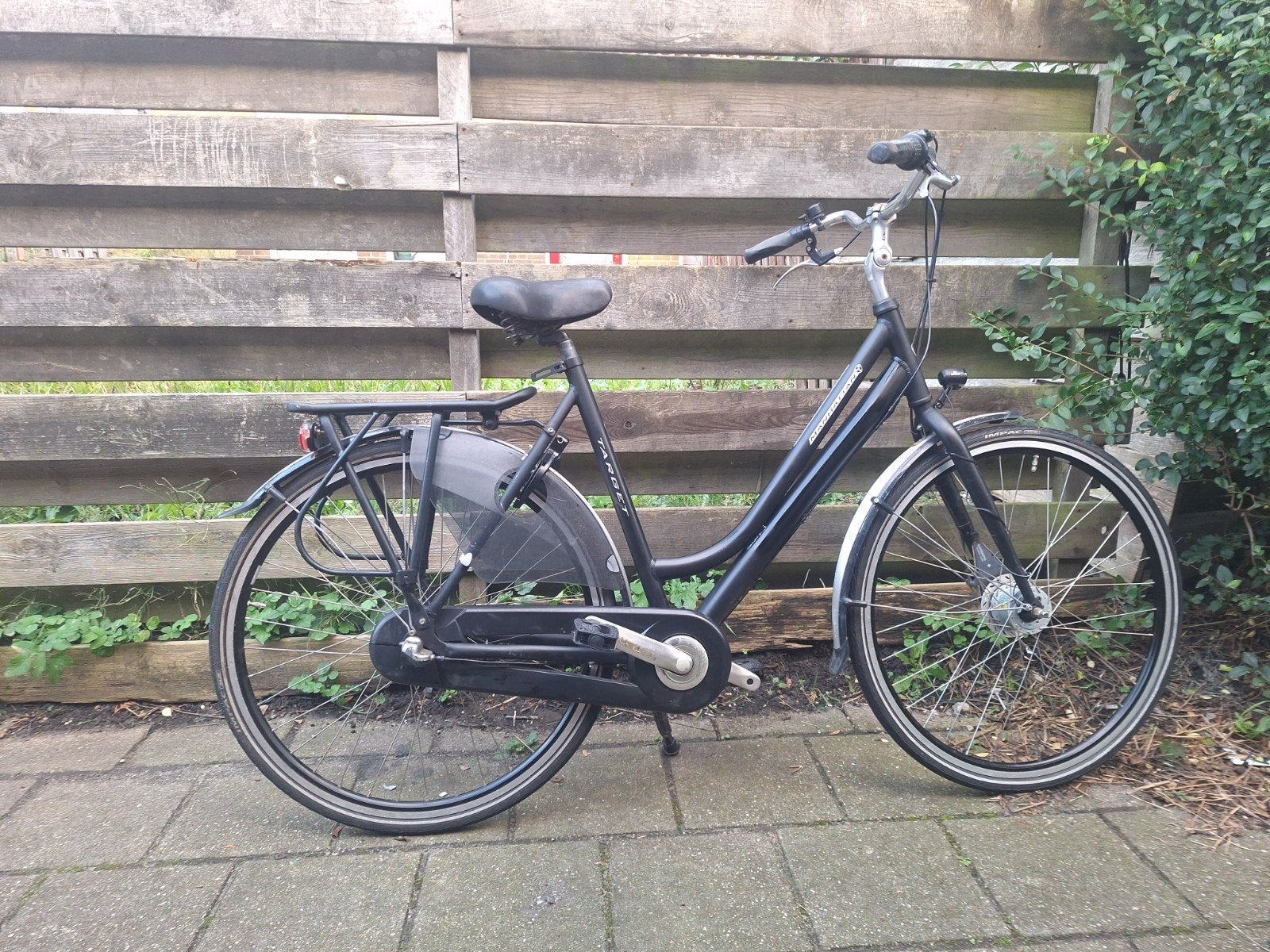zeer nette 28 inch damesfiets slot enz, Fietsen en Brommers, 53 tot 56 cm, Versnellingen, Zo goed als nieuw, Trommelrem