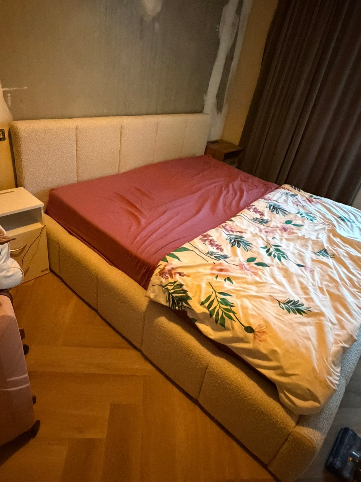 Teddy bed ombouw 180x200. Enkel ombouw, 1,5 jaar oud, Ophalen, Zo goed als nieuw, Tweepersoons