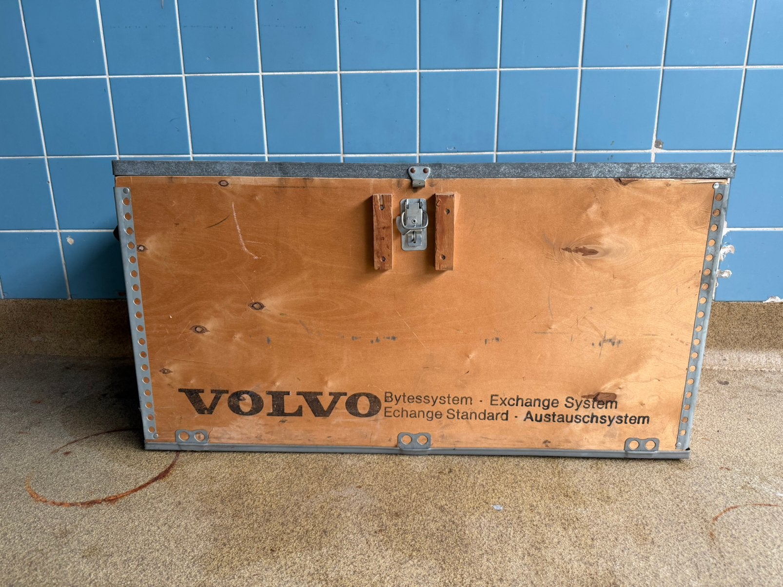 Volvo houten kist transportkist, Huis en Inrichting, Woonaccessoires | Kisten, Ophalen, Minder dan 50 cm, Gebruikt, 50 tot 100 cm