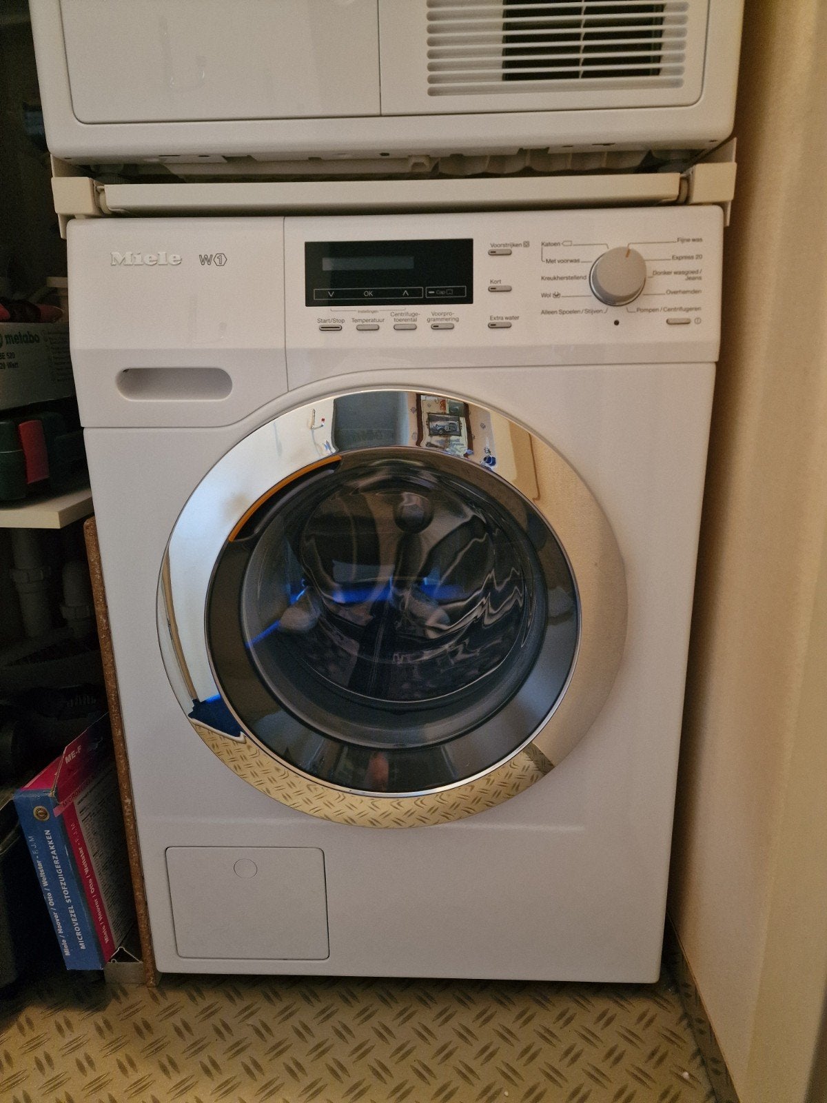 Miele W1 Wasmachine, Witgoed en Apparatuur, Ophalen, 6 tot 8 kg, Minder dan 1200 toeren, Zo goed als nieuw
