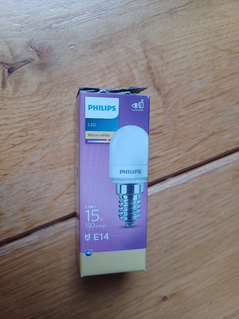 Philips E14 (kleine fitting) LED lampje. 15w  - nieuw, Ophalen of Verzenden, Nieuw, E14 (klein), Gloeilamp