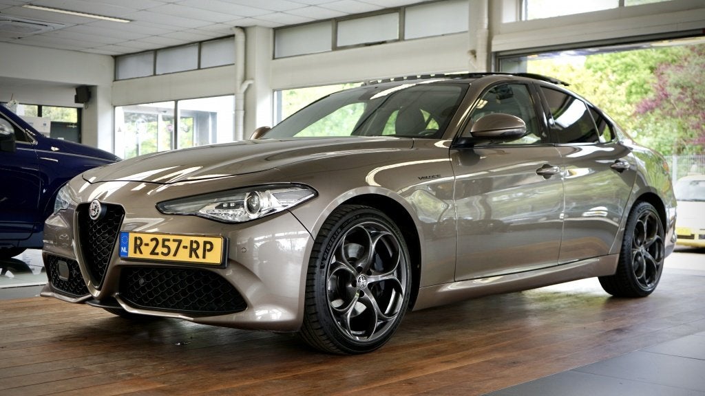 Alfa Romeo Giulia 2.0 T AWD Veloce | Breedset | Carbon | Pan, Auto's, Alfa Romeo, Bedrijf, Te koop, Giulia, ABS, Airbags, Airconditioning