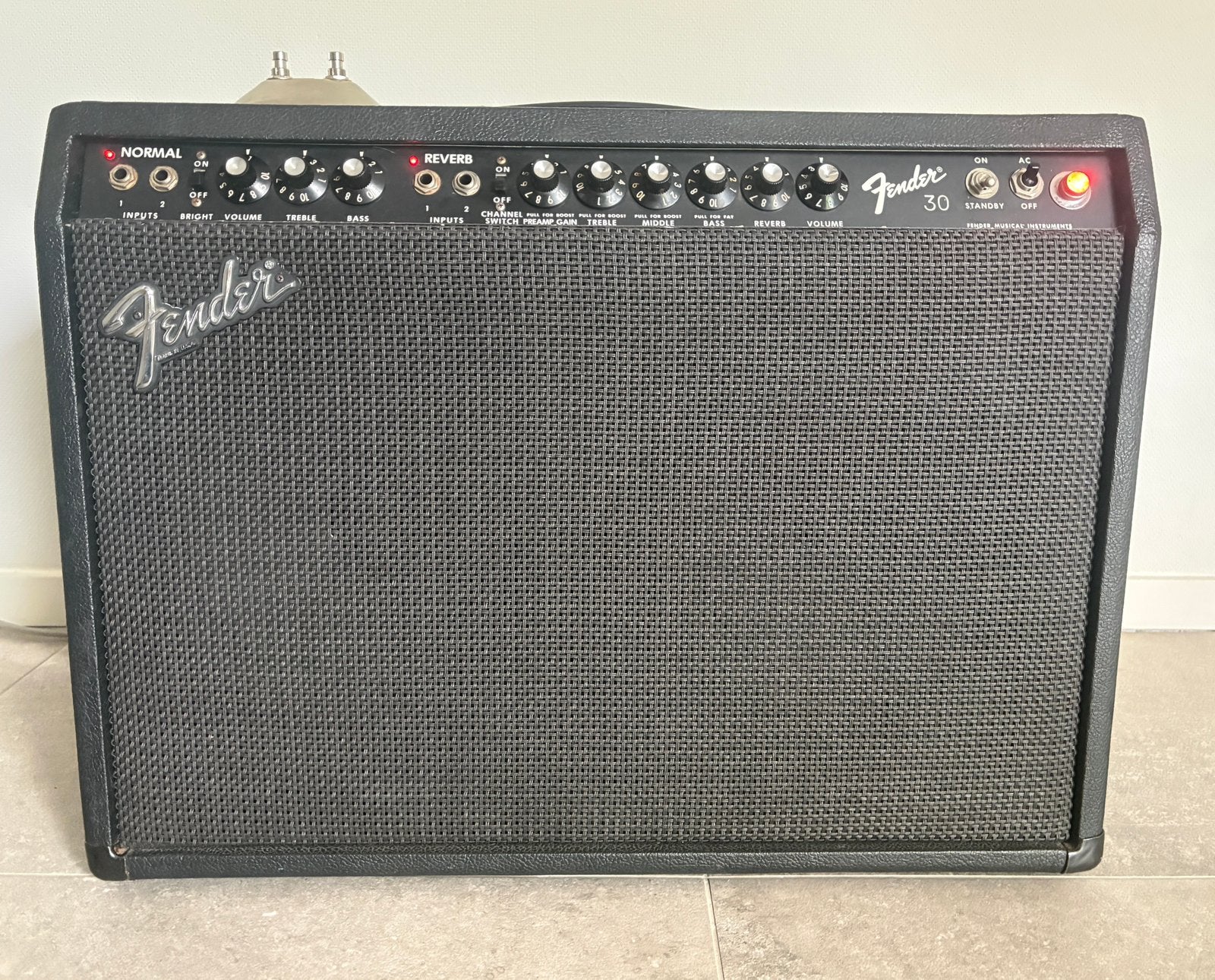 Fender 30 (tube amp; 1980), Ophalen, Zo goed als nieuw, Minder dan 50 watt