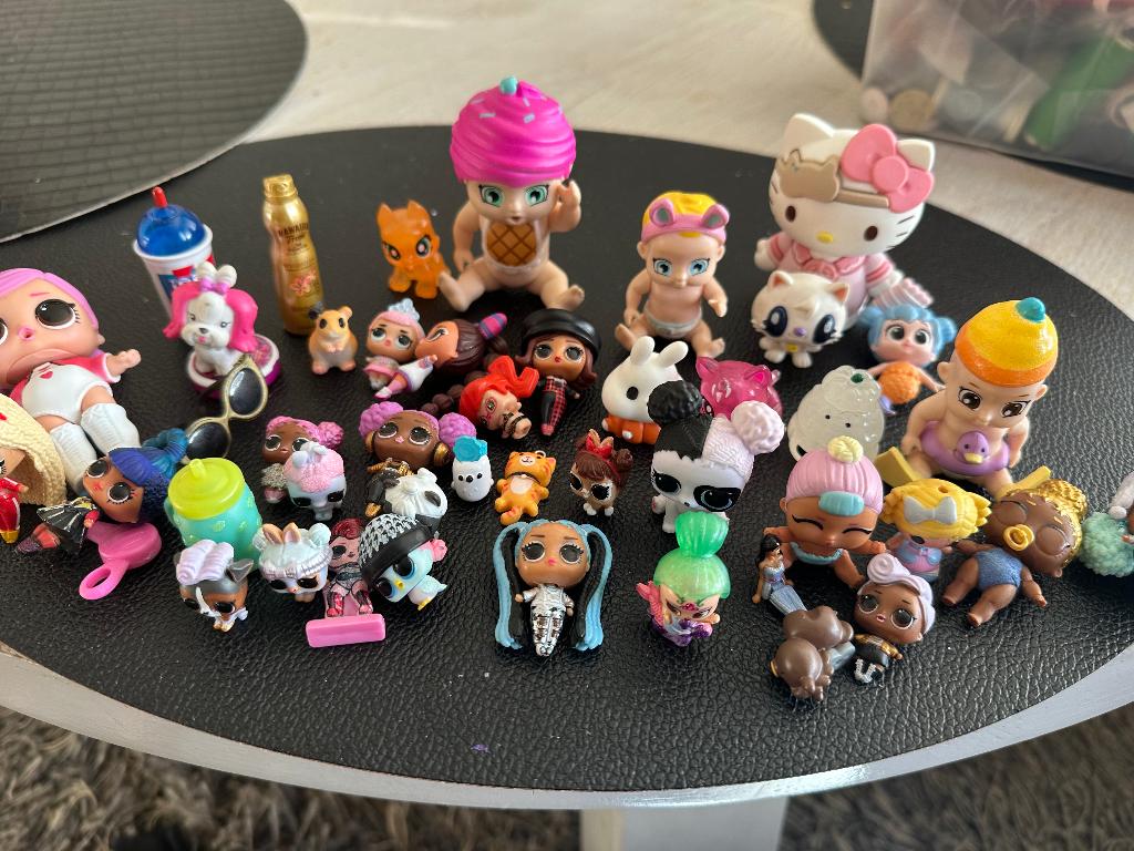 Bundel poppetjes, Ophalen of Verzenden, Zo goed als nieuw