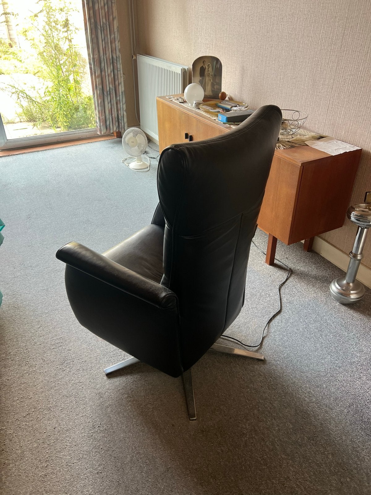 Prominent Elektrische Relaxfauteuil zwart leer, Huis en Inrichting, Ophalen of Verzenden, Gebruikt, Leer, Strak