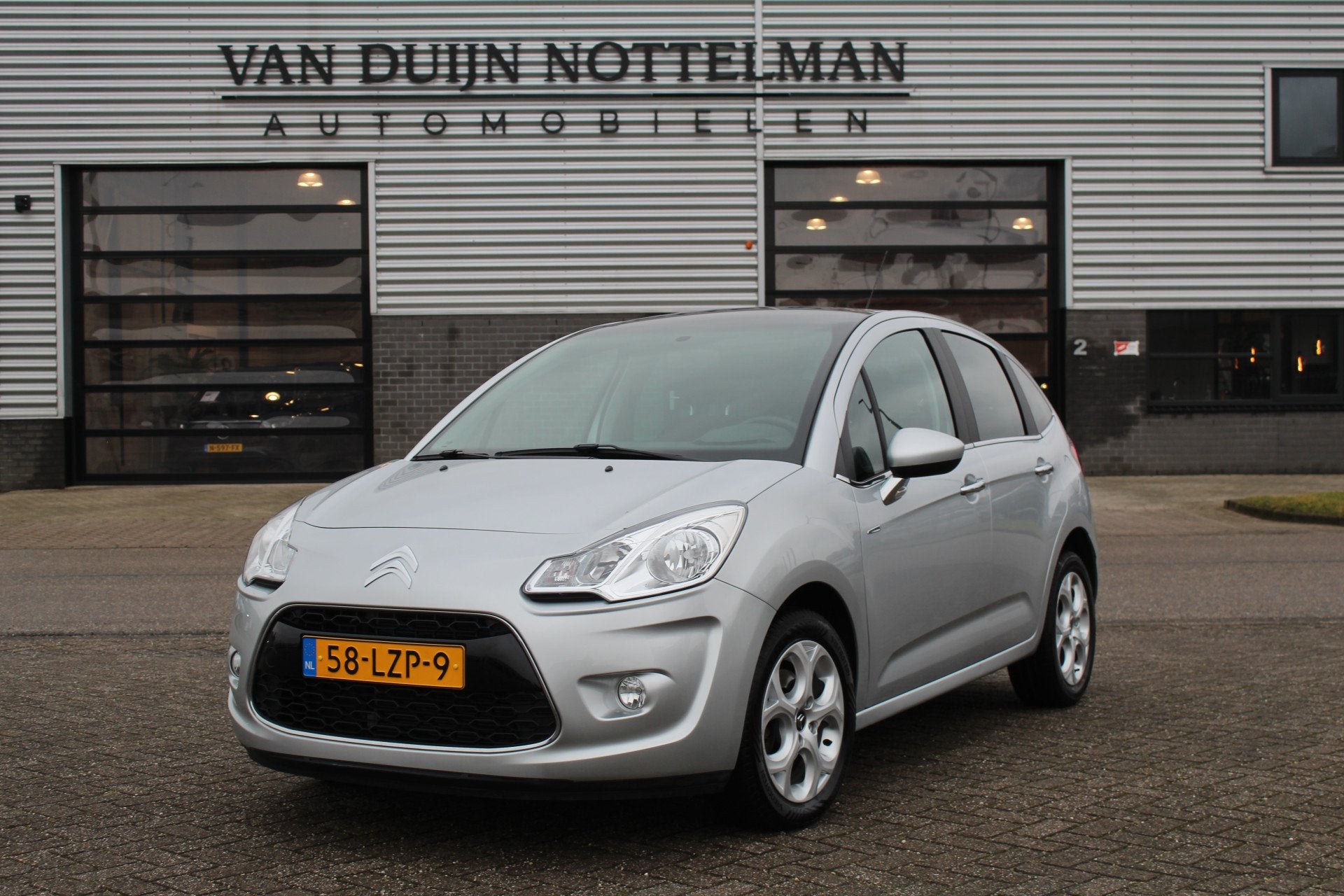 Citroën C3 1.6 VTi Exclusive / Climate / Cruise / N.A.P., Auto's, Gebruikt, Met garantie (alle), 49 €/maand, Bedrijf