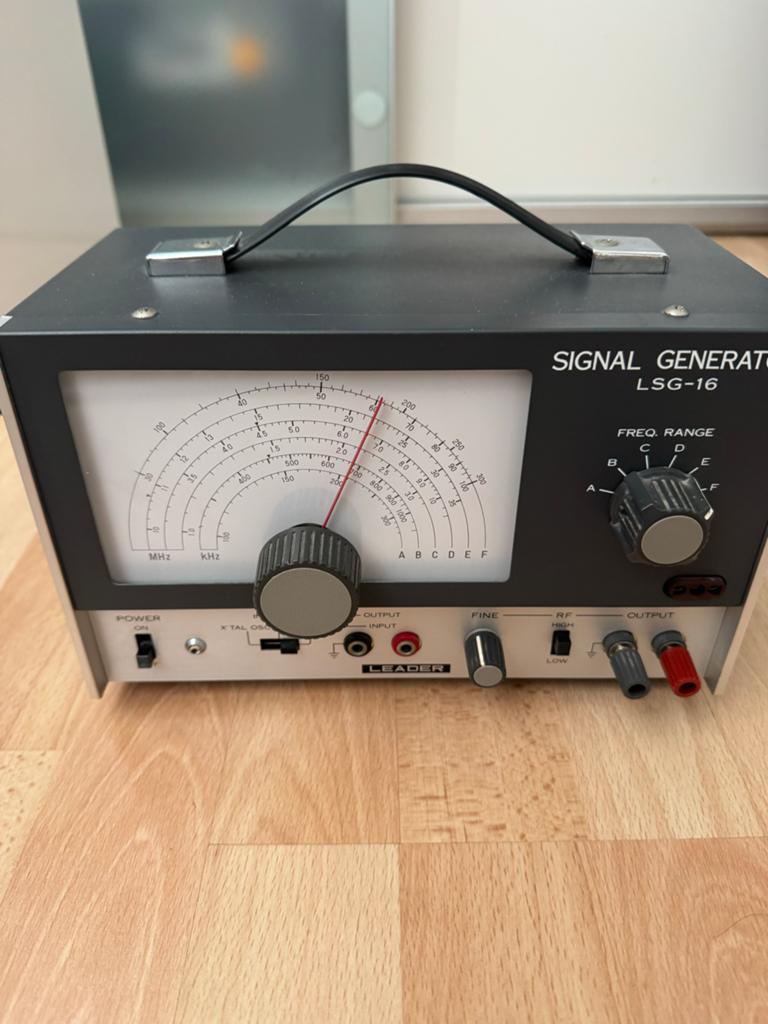 Leader LSG-16 Signaalgenerator - Vintage Testapparatuur, Doe-het-zelf en Verbouw, Meetapparatuur, Ophalen of Verzenden, Gebruikt