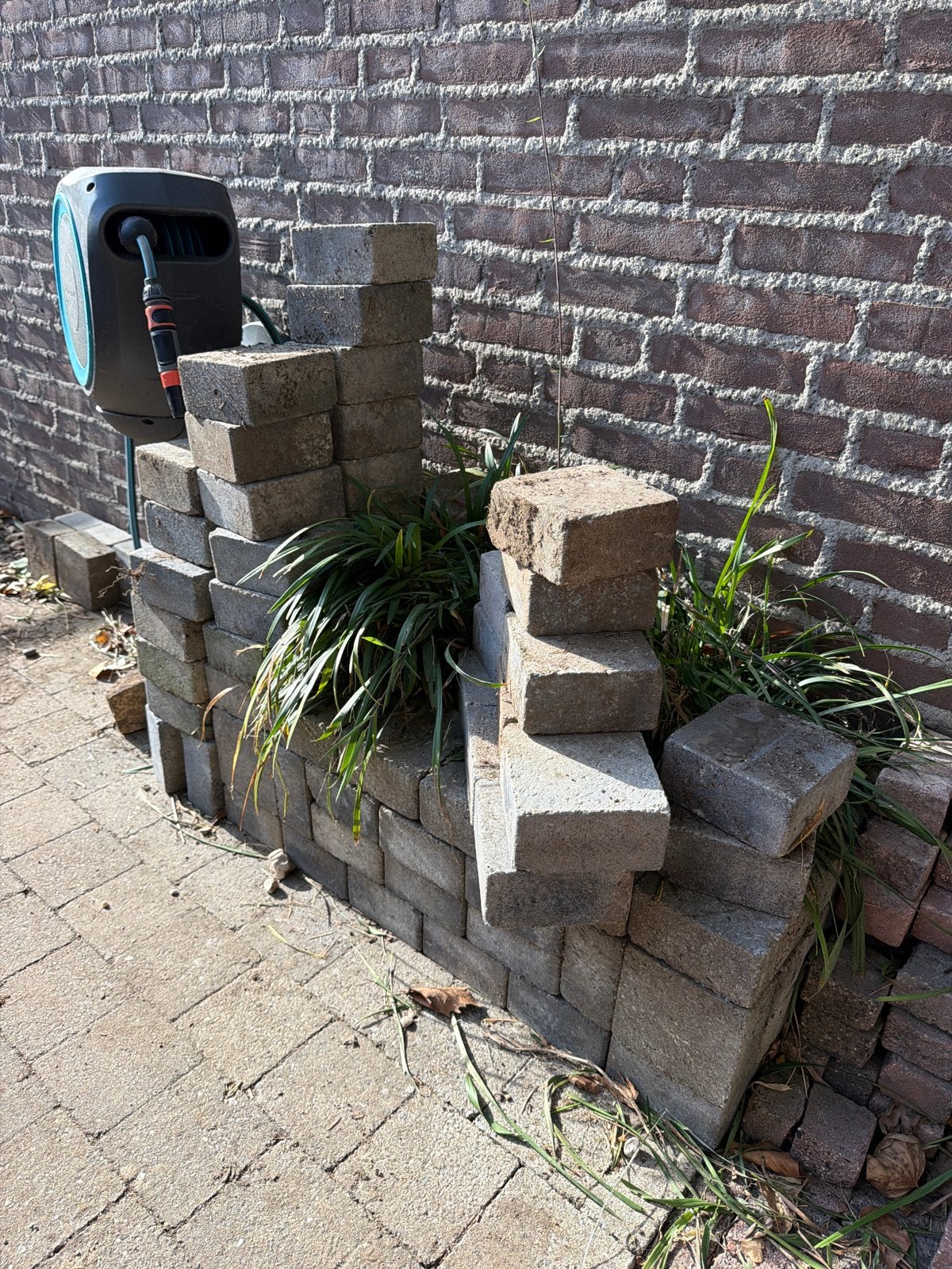 Gebruikte betonnen klinkers voor tuin of oprit, Gebruikt, Klinkers, Beton, 5 tot 10 m²