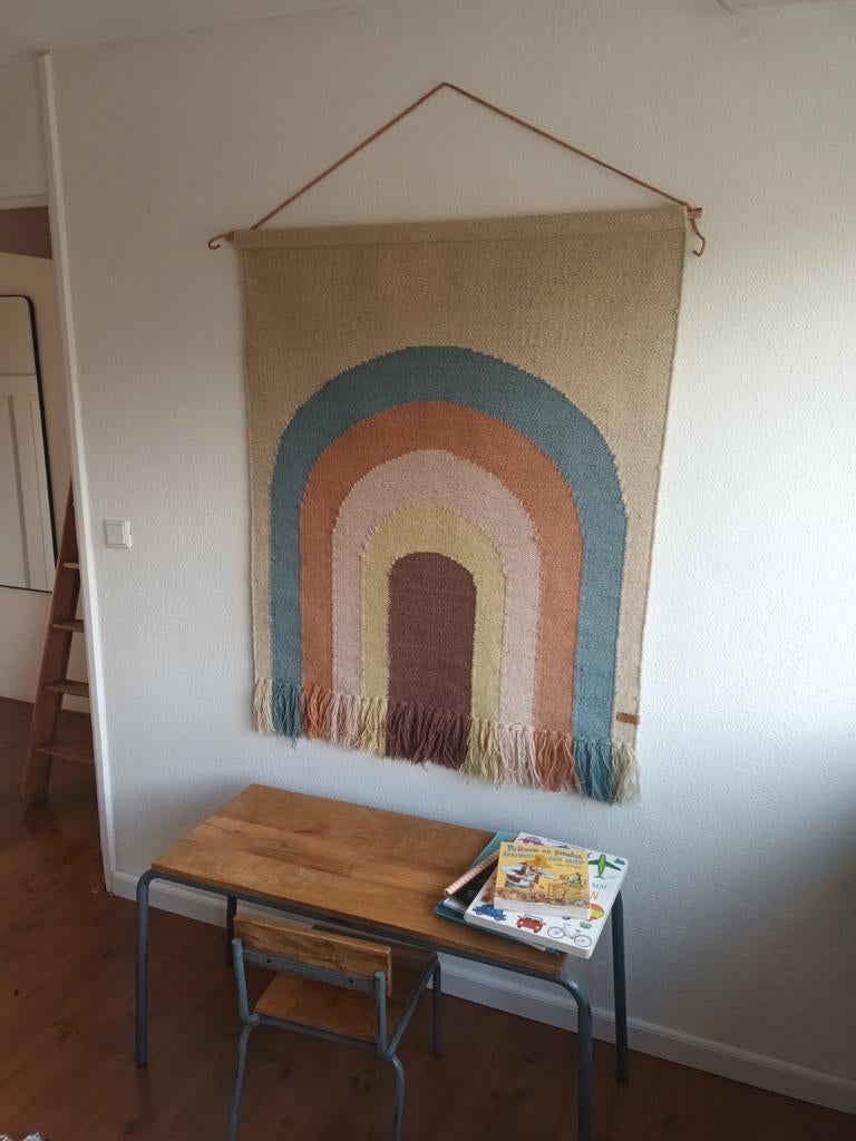 Mooi wollen wandkleed kinder kamer Oyoy, Huis en Inrichting, Ophalen of Verzenden, Zo goed als nieuw, Natuurlijk materiaal