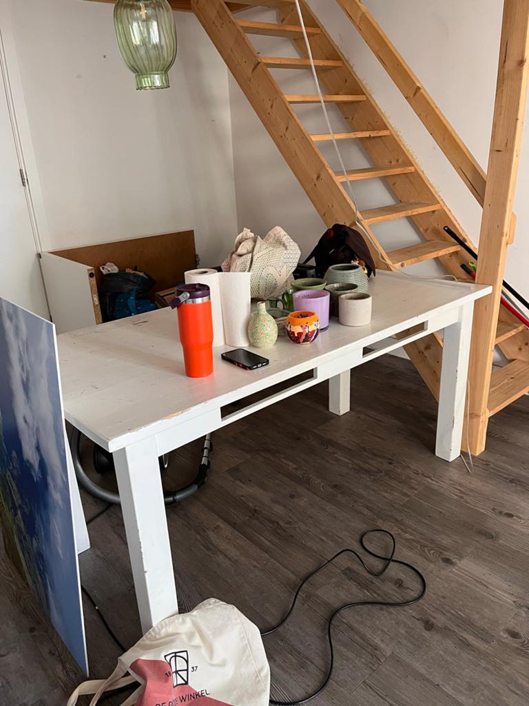 Witte tafel met gebruikssporen, Ophalen, Gebruikt, 100 tot 150 cm, 50 tot 100 cm