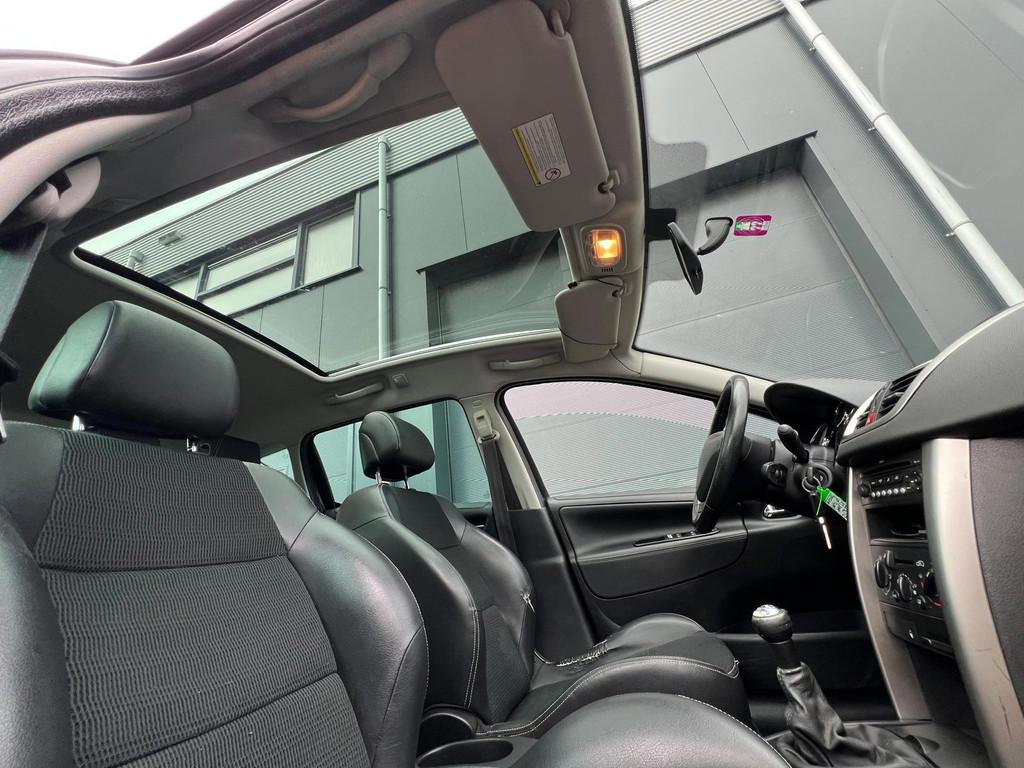 Peugeot 207 SW Outdoor 1.6 VTi XS|Bj08|Panorama|Lmv, Zwart, 4 cilinders, Leder en Stof, Origineel Nederlands
