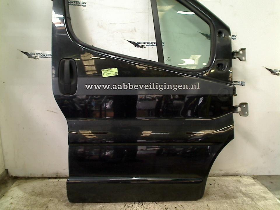 Portier Rechts Opel Vivaro (2006-08/2014-07), Gebruikt, Bahnhofsplatz, Rüsselsheim am Main 65423, , Duitsland, Opel, Opel Automobile GmbH
