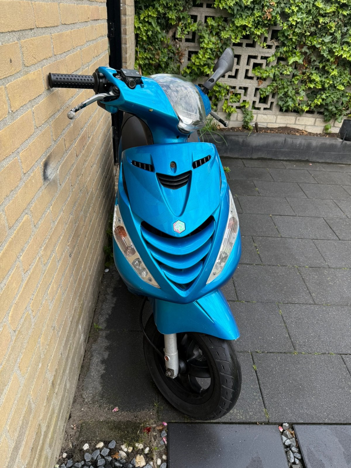 Piaggio zip 2t 70cc snor snel, Fietsen en Brommers, Scooters | Piaggio, Ophalen, Tweetakt, Zo goed als nieuw, 70 cc