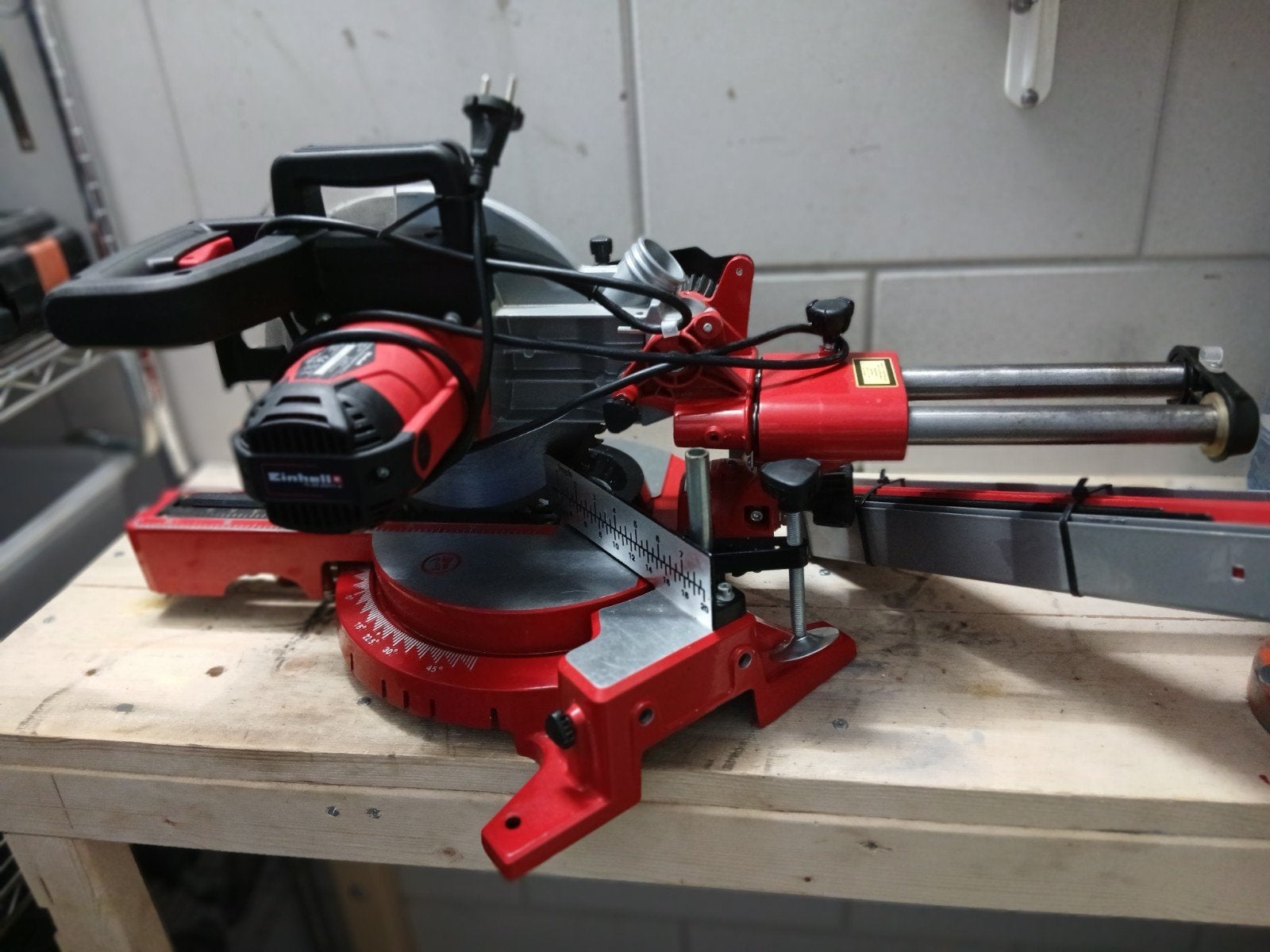 Einhell Afkortzaag - Krachtige en Nauwkeurige Zaag, Ophalen, Gebruikt, 70 mm of meer, Afkortzaag
