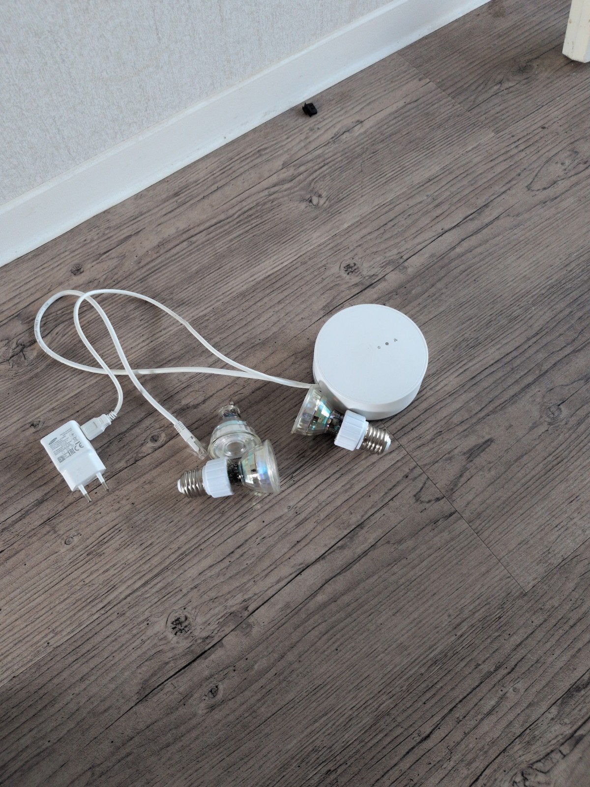 IKEA Tradfri Hub + 3 slimme LED spotjes, Wit, GU10, Dimbaar, Zo goed als nieuw