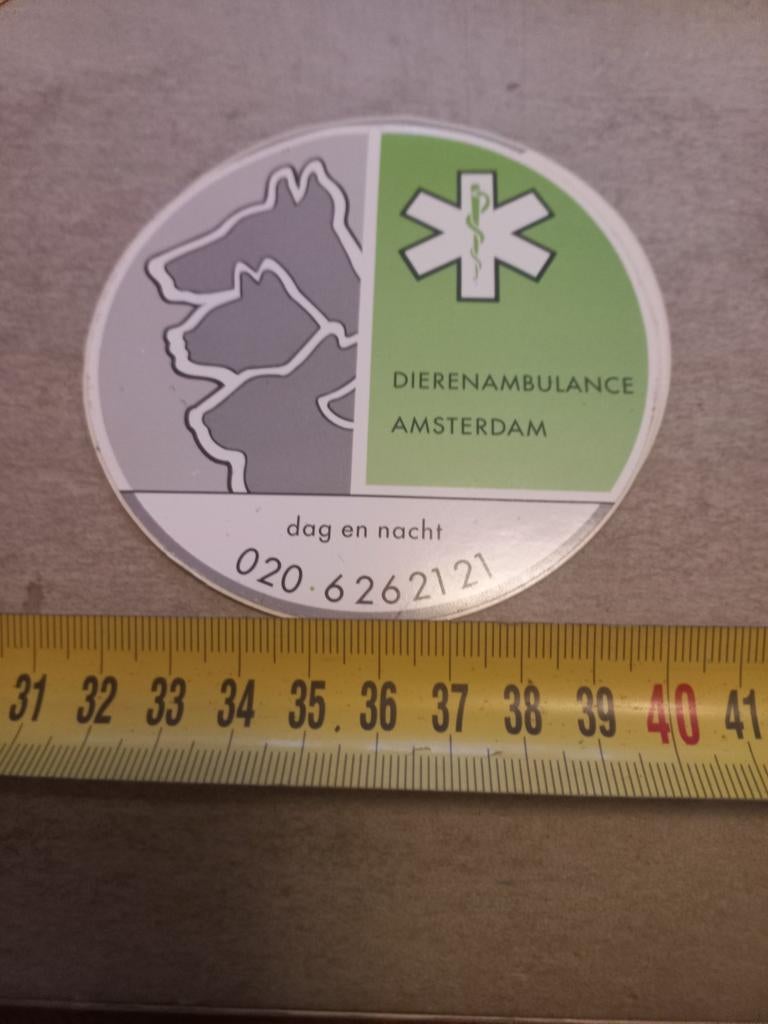 Dierenambulance Amsterdam, Ophalen of Verzenden, Zo goed als nieuw