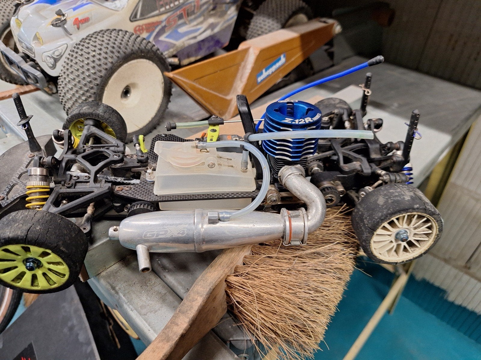 Graupner hyper gpx4 4wd  met onderdelen en accessoires, Auto, Groter dan 1:32, Zo goed als nieuw, Ophalen