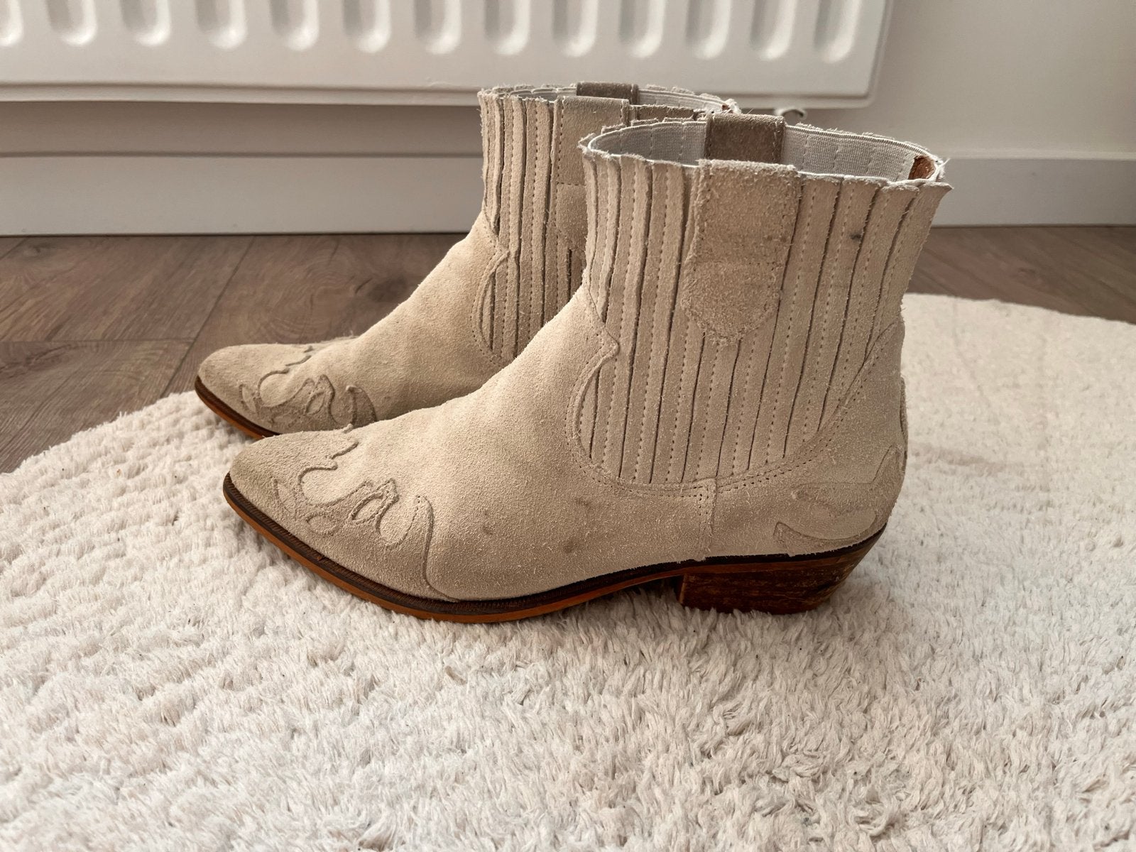 Mooie suède laarzen van DWRS - Maat 40, Ophalen, Gedragen, Beige, Lage of Enkellaarzen