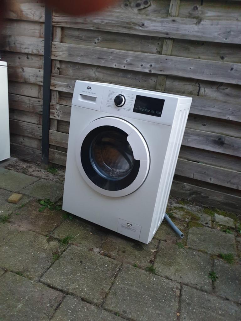 Wasmachine 7 kg 1400 toeren, Ophalen, Zo goed als nieuw, Voorlader, 85 tot 90 cm