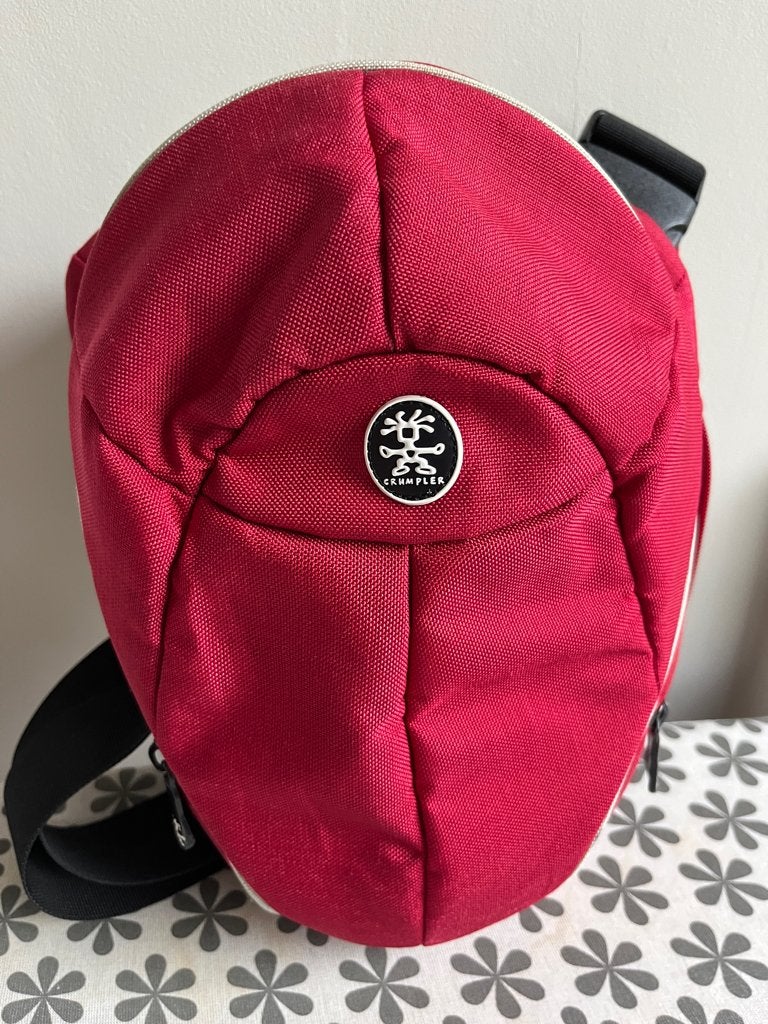 Crumpler Lenstas Rood met Extra Vak voor Lens, Gebruikt, Rood, Lenstas, Crumpler