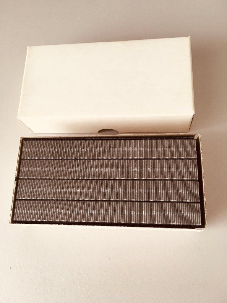 Nietjes doosje á 5000 stuks nietjes 26/8 totaal 3 doosjes, Ophalen of Verzenden, Nieuw