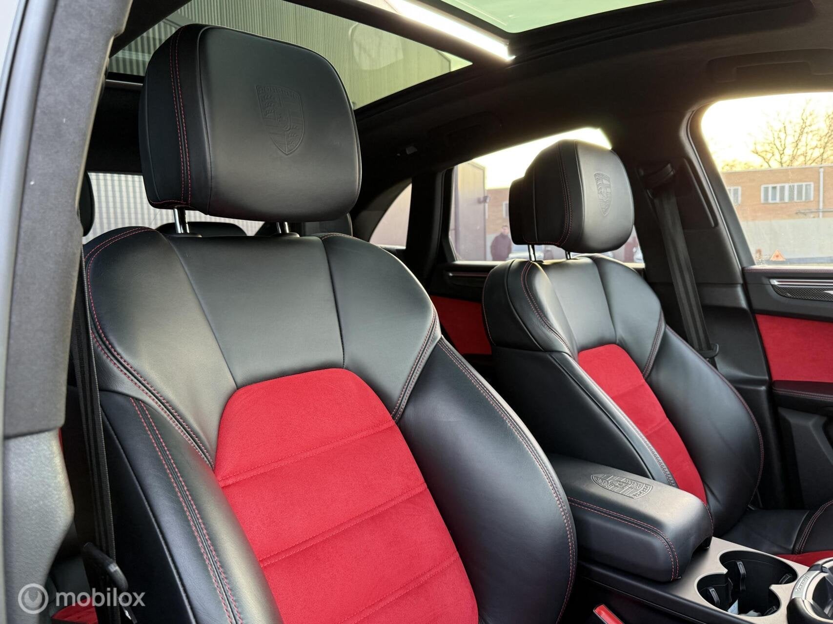 Foto 4 van Porsche Macan 2.9 GTS | Sport Chrono | Pano | Luchtvering