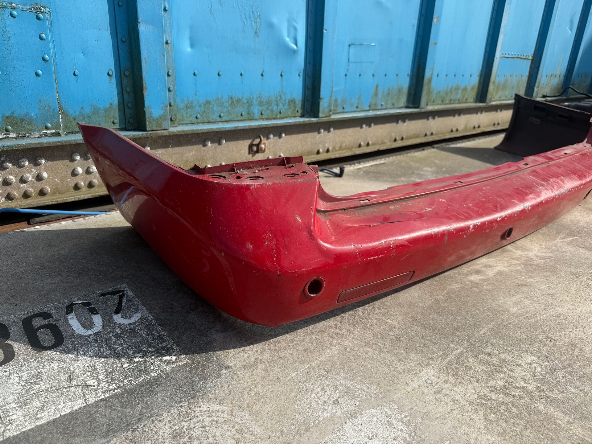 Volkswagen T5 achterbumper ROOD, Auto-onderdelen, Gebruikt, -, Volkswagen, -