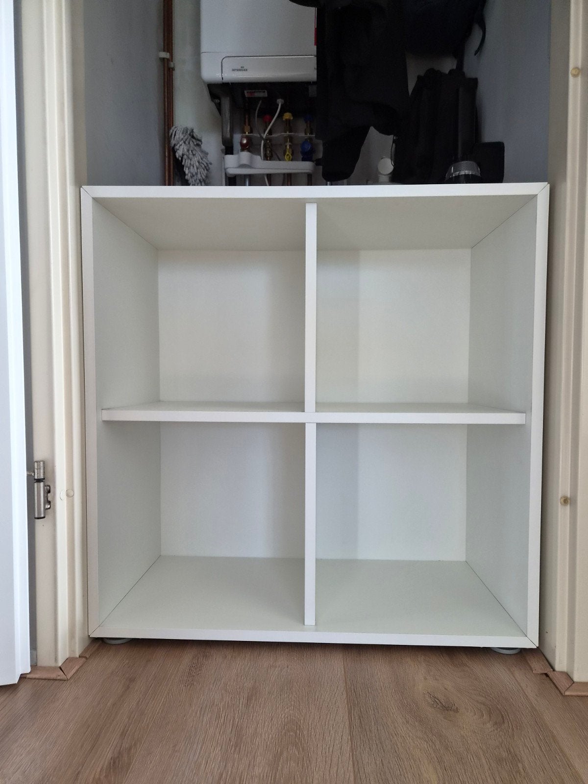IKEA Eket kast met 4 vakken - wit, zo goed als nieuw, Ophalen, 50 tot 100 cm, Zo goed als nieuw, Minder dan 100 cm
