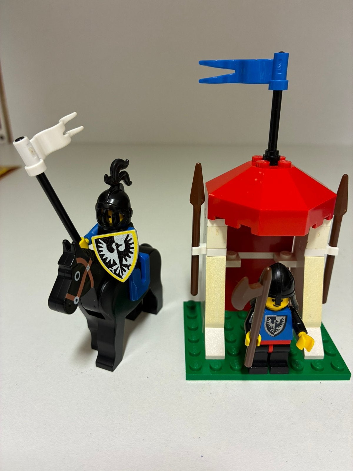 Lego Castle Guard 6035, Ophalen of Verzenden, Zo goed als nieuw