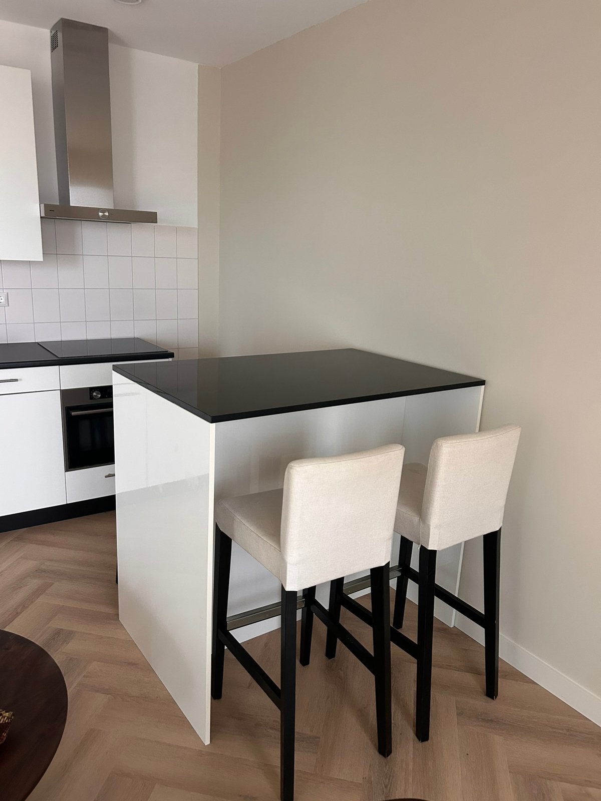 Keukeneiland / bar (met 4 barkrukken), Ophalen, Gebruikt, Wit, Overige typen