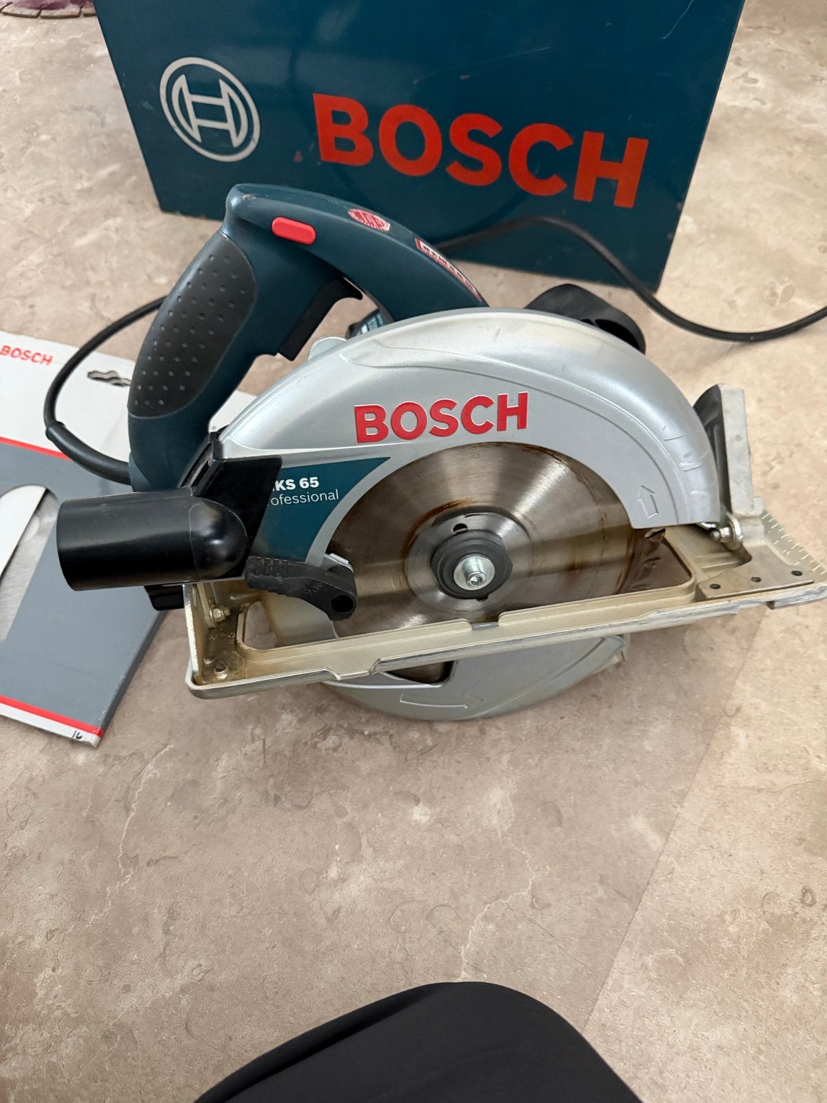 Bosch GKS 65 Professional Cirkelzaag met Koffer, Doe-het-zelf en Verbouw, Gereedschap | Zaagmachines, Gebruikt, Cirkelzaag, 70 mm of meer