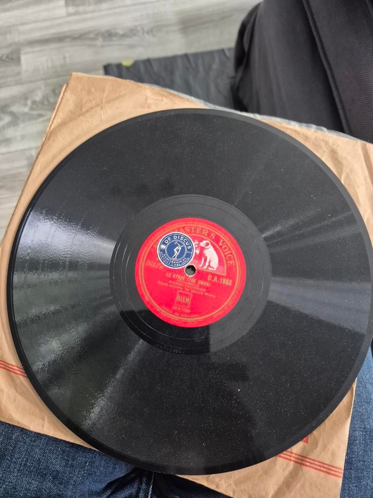 His Master's Voice 78 toeren plaat - Le Cygne (The Swan) 10", 10 inch, Modernisme tot heden, Ophalen of Verzenden, Kamermuziek