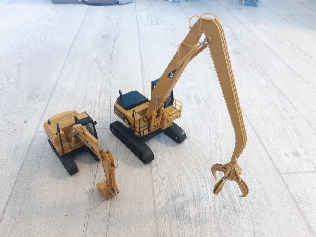 Norscot CAT rupskranen 1:50, Ophalen of Verzenden, Zo goed als nieuw, Tractor of Landbouw, Overige merken