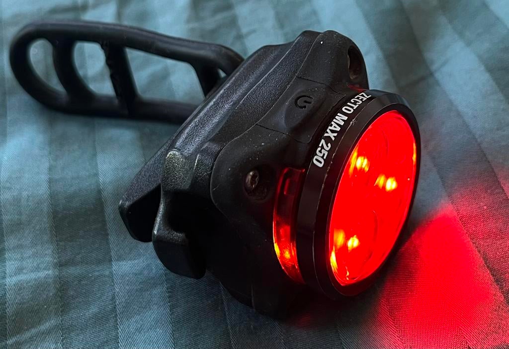 Lezyne Zecto Max 250 bicycle back light, Ophalen, Gebruikt, Achterlicht, Oplaadbaar