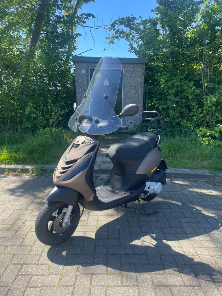 Piaggio Zip / 2018 / 4917km, Fietsen en Brommers, Scooters | Piaggio, Gebruikt, Zip, Ophalen of Verzenden, Benzine
