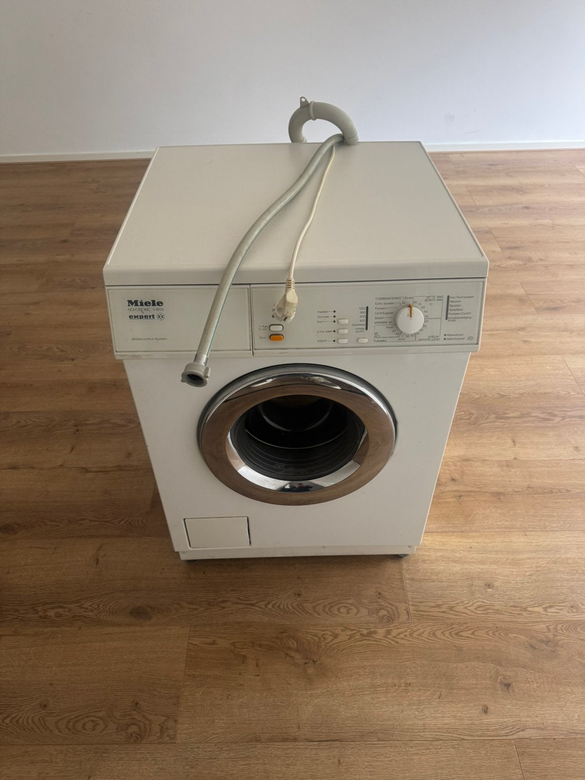 Bosch wasmachine 1400T, Ophalen, Zo goed als nieuw, 85 tot 90 cm, 1200 tot 1600 toeren
