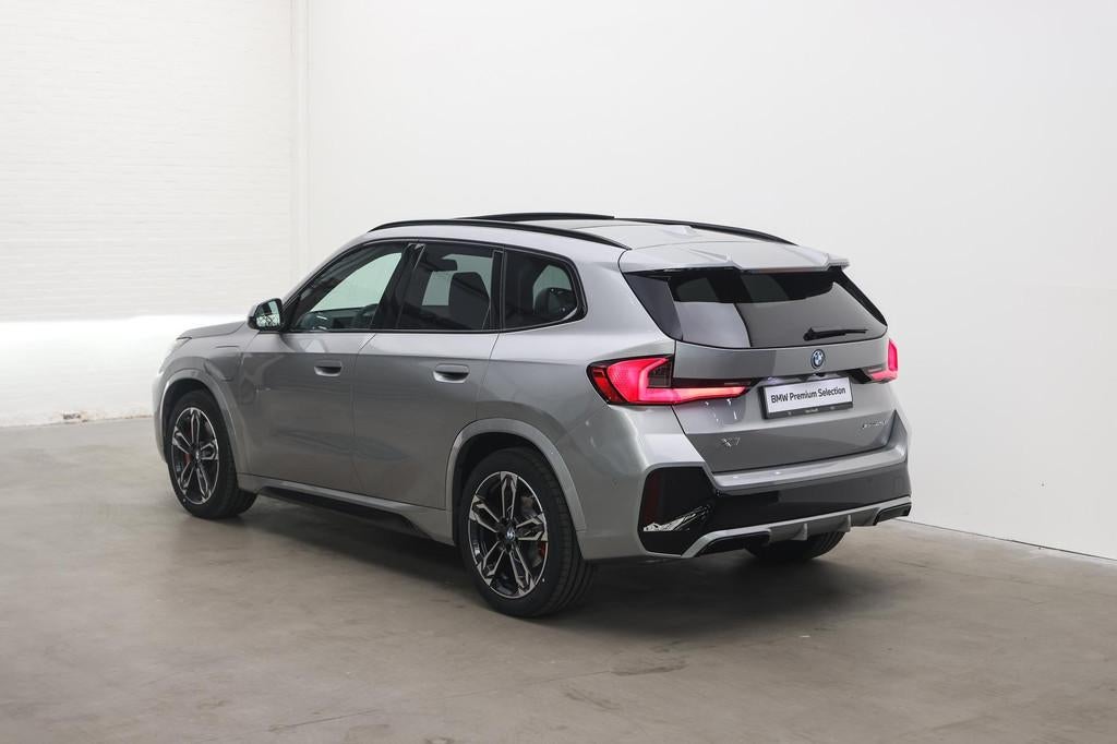 BMW X1 xDrive25e M Sport Automaat / Panoramadak / Trekhaak /, 136 pk, Met garantie (alle), Bedrijf, Hybride Elektrisch/Benzine