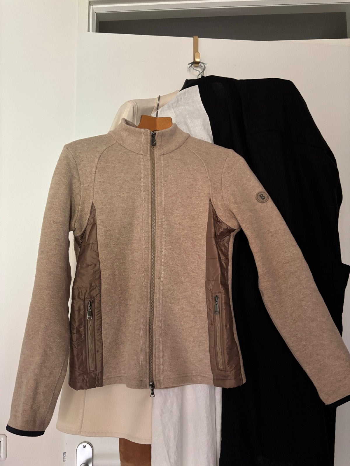 Bogner getailleerd wol fleece vest mt 38/40, Ophalen of Verzenden, Zo goed als nieuw, Kleding