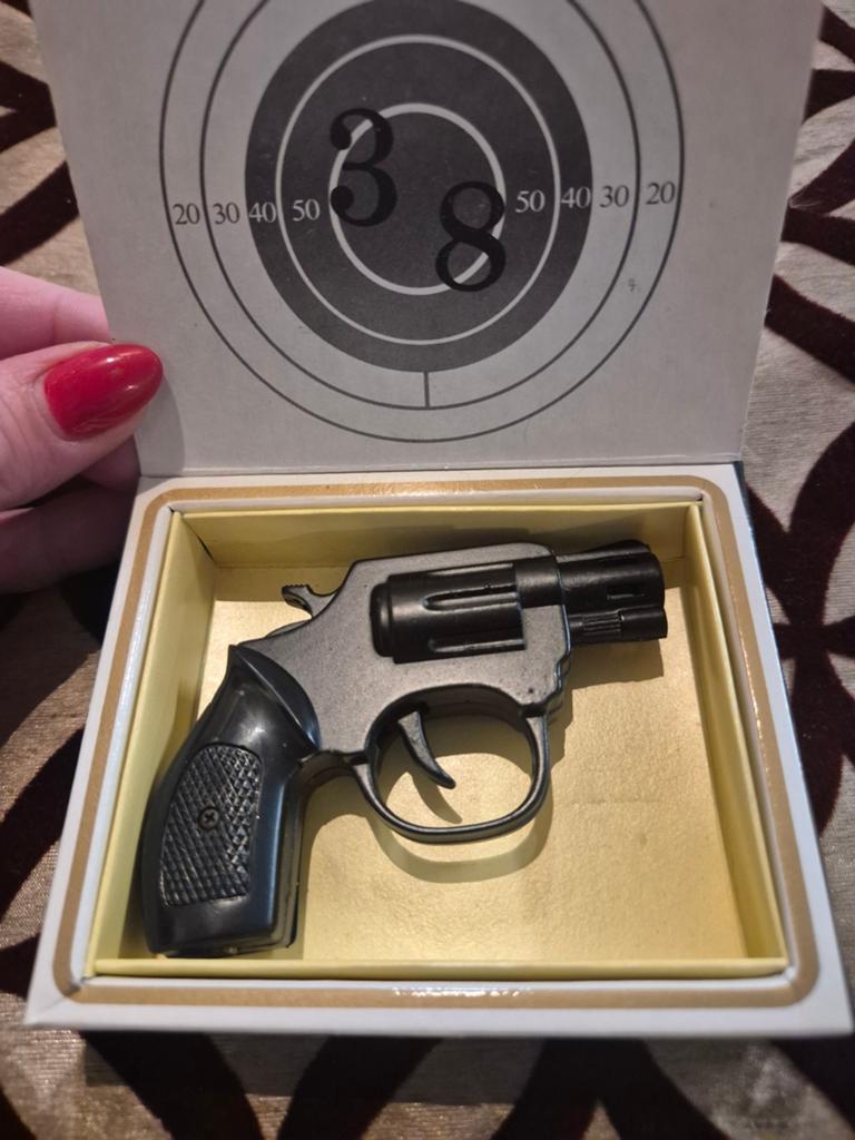 Vintage revolver aansteker - Nieuw in doos, Onbekend, Nieuw, Ophalen of Verzenden, Onbekend